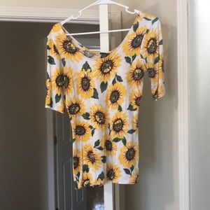 Adorable sunflower shirt!